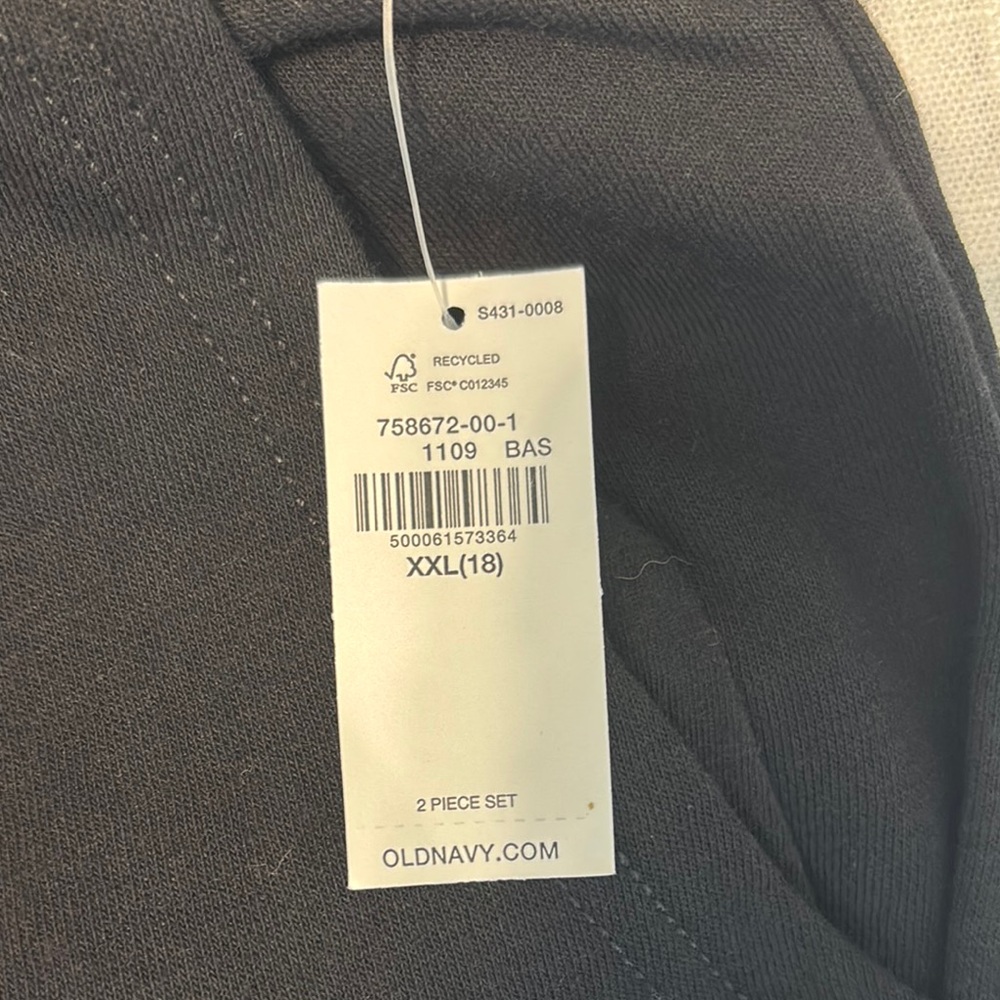 Old Navy Boys Jogger sweatpants - Picture 3 of 3